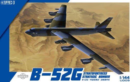 Lion Roar Great Wall Hobby 1009 1/144 B52G Stratofortress Strategic Bomber