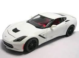 Maisto 31677WHT 1/18 2014 Corvette Stingray Z51 (White)