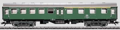 Marklin 4131 HO Scale Local Coach -- 1st/2nd Class