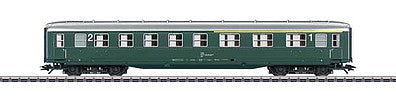 Marklin 43213 HO Scale Type C4u-38 1st and 2nd Class Coach with Skirts - 3-Rail - Ready to Run -- Austrian Federal Railways OBB (Era IV, green, silver)