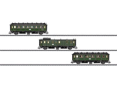 Marklin 43320 HO Scale Bavarian 3-Car Passenger Set - 3-Rail - Ready to Run -- Royal Bavarian State Railroad K.Bay.Sts.B (Era I 1915; green, black)