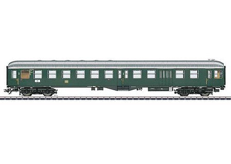 Marklin 43336 HO Scale Type BPw4ymgf-54 2nd Class Center-Entry Cab Car - 3-Rail - Ready to Run -- German Federal Railroad DB (Era III, green, silver)