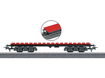 Marklin 44734 HO Scale Clip-On Block Car w/Plastic Block Deck - 3-Rail - Ready to Run - Start Up -- Red (Compatible w/Plastic Locking Building Blocks)