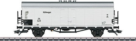Marklin 46171 HO Scale Type Tnoms 35 Refrigerator Car - 3-Rail - Ready to Run -- German Federal Railroad DB (Era III 1960s, white, silver)
