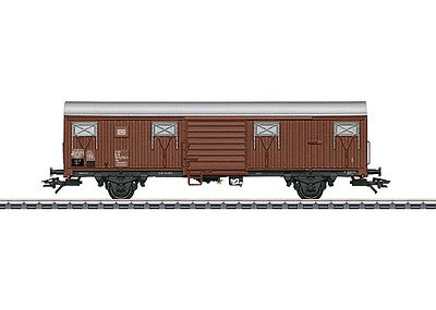 Marklin 47311 HO Scale Gbs 256 Corrugated Wall Boxcar - 3-Rail Ready to Run -- German Federal Railroad DB (Era IV 1987, Boxcar Red, silver)