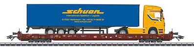 Marklin 47426 HO Scale Type Saadkms 690 Rolling Road Flatcar w/Semi Load - 3-Rail Ready to Run -- German Railroad DB AG 81 80 498 3 172-5 (Era V, Boxcar Red)
