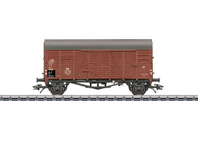 Marklin 48830 HO Scale Type Gmrs 30 Boxcar - 3-Rail Ready to Run -- German Federal Railroad DB (Era III 1962, Boxcar Red)