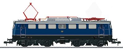 Marklin 55011 1:32 Scale Class 110 Electric - DCC/Digital & Sound Equipped -- German Federal Railroad DB (Era IV 1974, Cobalt Blue, silver)