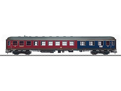 Marklin 58046 I Scale Type AR4um-54 Diner-Coach - Ready to Run -- German Federal Railroad DB #11 869 (Weathered, Era III, red, cobalt blue)