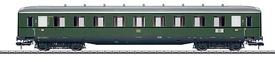 Marklin 58144 I Scale Type B4üwe 2nd Class Compartment Express Car w/Interior - Ready to Run -- German Federal Railroad DB #2 (Era III, Skirted, green)