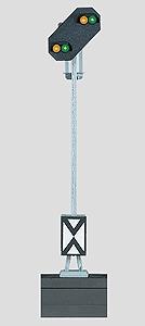 Marklin 74380 HO Scale Color Light Distant Signal