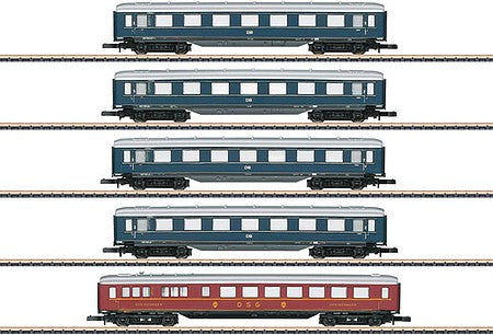 Marklin 87357 Z Scale 4 Type AB4u 1st-2nd Class and 1 WR4ue Diner Set - Ready to Run -- German Federal Railroad DB (Era III 1953, 4 blue, 1 red)