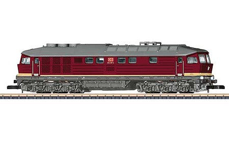 Marklin 88136 Z Scale Class 232 Ludmilla Diesel - Standard DC -- German Railroad DB AG (Era V, crimson red, gray)