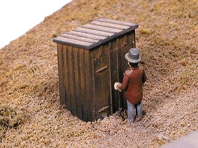 Micro Engineering 80172 HO Scale Outhouse