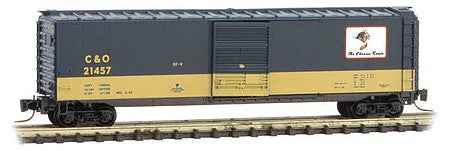 Micro Trains Line 50500425 Z Scale 50' Single-Door Boxcar - Ready to Run -- Chesapeake & Ohio 21457 (blue, yellow, Chessie Route, Cameo Series Car 3)