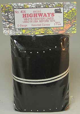 Mini Highways 404 O Scale Roadway -- Assorted Curves w/Post-1970s Double White Line 6' 1.9m