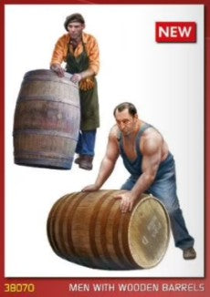 MiniArt 38070 1/35 Men (2) w/2 Wooden Barrels (New Tool)