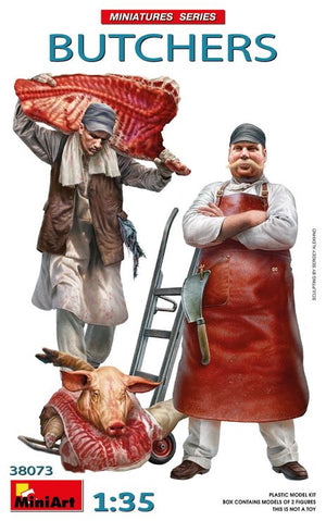 MiniArt 38073 1/35 Butchers (2) w/Meat (New Tool)