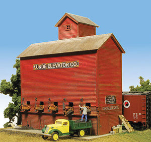 Monroe Models 2215 HO Scale Lunde Coal Elevator -- Kit - 5-1/2 x 4 x 6-1/2" 14 x 10.2 x 16.5cm