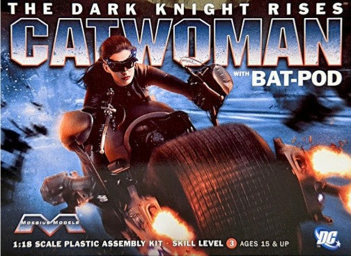 Moebius Models 938 1/18 Batman Dark Knight Trilogy: Catwoman w/Bat Pod