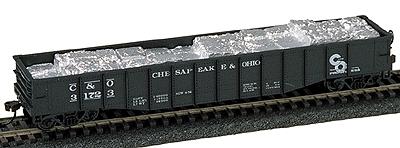 Model Railstuff 390 HO Scale Crushed Aluminum Bales (One-Piece, Painted Plaster Castings) -- For Roundhouse 50' Gondola