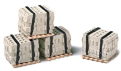 Model Railstuff 540 HO Scale Banded Concrete Blocks on Pallets pkg(4)