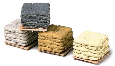 Model Railstuff 570 HO Scale Banded Sacks on Pallets -- Assorted Colors pkg(4)