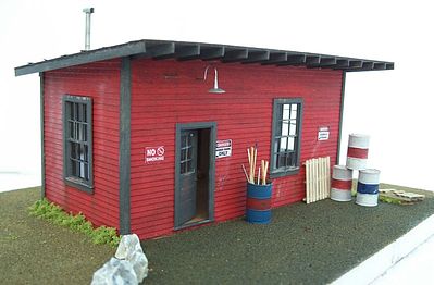 Motrak Models 43001 O Scale The Supply Shed -- Laser-Cut Wood Kit - 4 x 2-1/2" 10.2 x 6.4cm