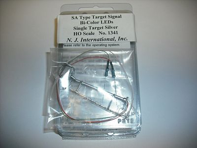 NJ International 1341 HO Scale Single-Target Signal w/BiPolar/BiColor LEDs (red/green) -- No Relay Cabinet (silver)