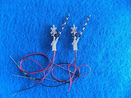 NJ International 2163 N Scale Crossing Gate Signals - Assembled -- Bar Arm (black, white)