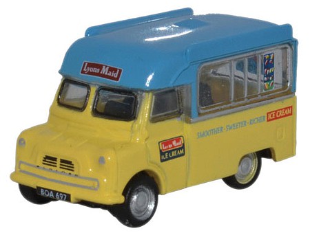 Oxford Diecast NCA003 N Scale Bedford CA Van - Assembled -- Lyons Maid Ice Cream