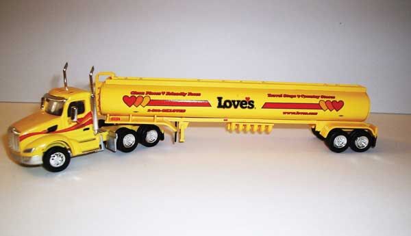 Trucks 'N Stuff TNS132 HO Scale Peterbilt 579 Day-Cab Tractor with Gas Tank Trailer - Assembled -- Love's (yellow, red, black)
