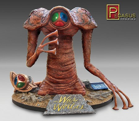 Pegasus Hobbies 9008 1/8 War of the Worlds: 1953 Martian Figure