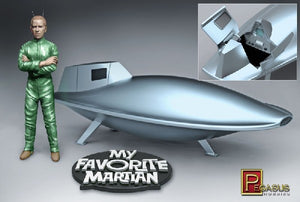 Pegasus Hobbies 9012 1/18 My Favorite Martian: Uncle Martin & Spaceship