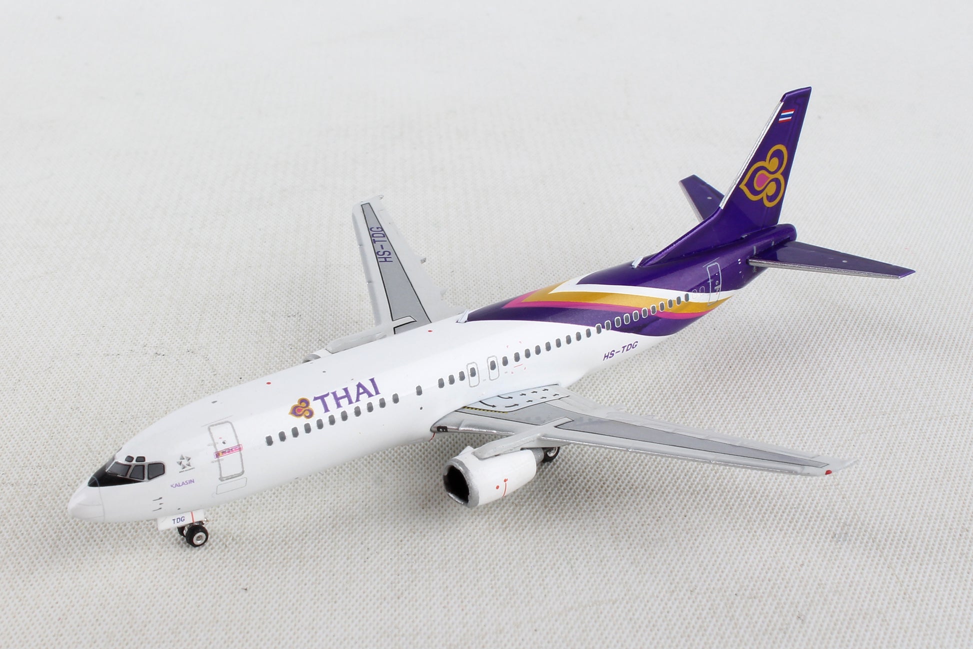Phoenix Diecast PH1858 Thai 737-400 1/400 Old Titles Reg#Hs-Tdg