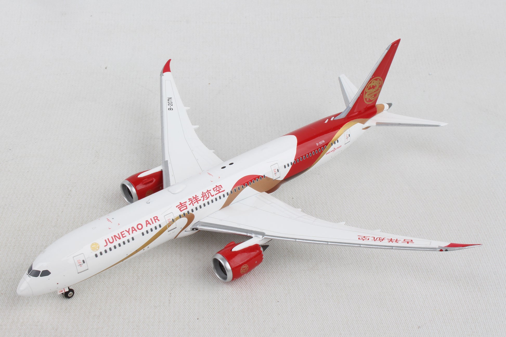 Phoenix Diecast PH1880 Juneyao 787-9 1/400 Ribbon Livery Reg#B-207N