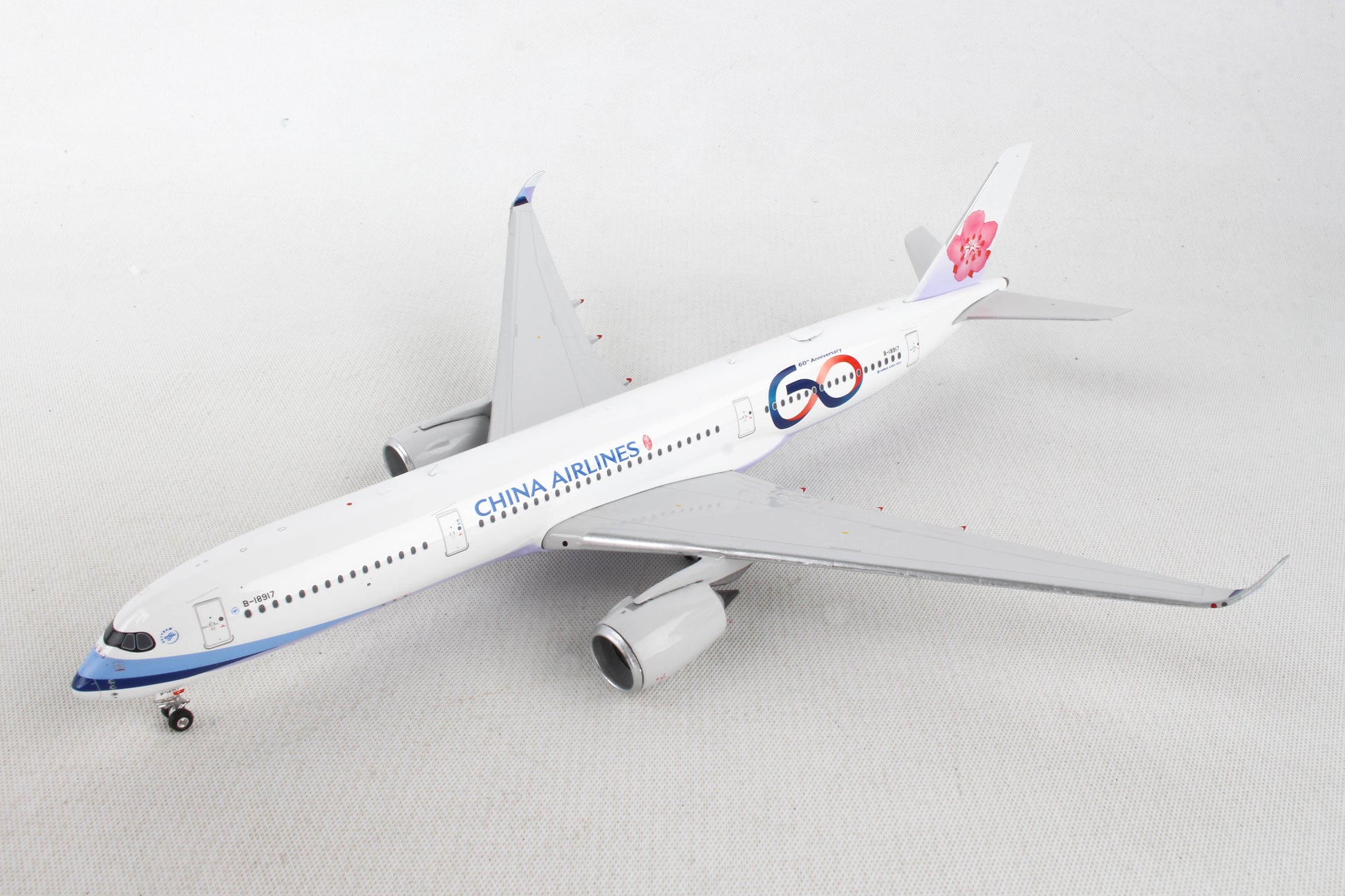 Phoenix Diecast PH1915 China A350-900 1/400 60Th Anniversary Reg#B-18917 **