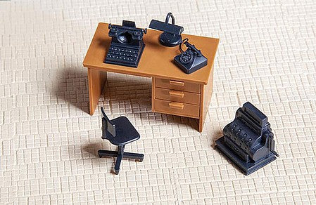 Pola 333156 G Scale Desk with Accessories -- With Phone, Desk Lamp, Typrwriter and Chair