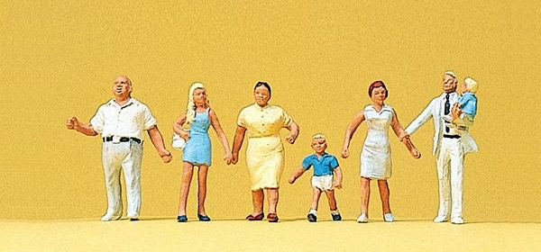 Preiser 10284 HO Scale Pedestrians -- Krause Family Walking