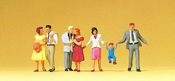 Preiser 10514 HO Scale Pedestrians -- Walking Couples pkg(7)