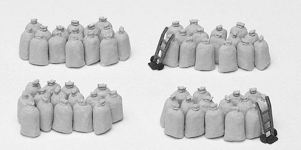 Preiser 17102 HO Scale Sacks