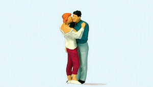 Preiser 28122 HO Scale Kissing Couple