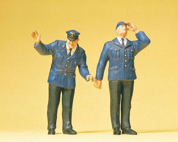 Preiser 45124 G Scale Working People -- Signal Box Workers