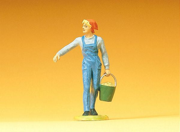 Preiser 47102 44221 Scale Country Folk: 1:25 -- Farmer's Wife In Overalls, Carrying Feed Pail