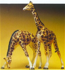 Preiser 20385 HO Giraffes (2)