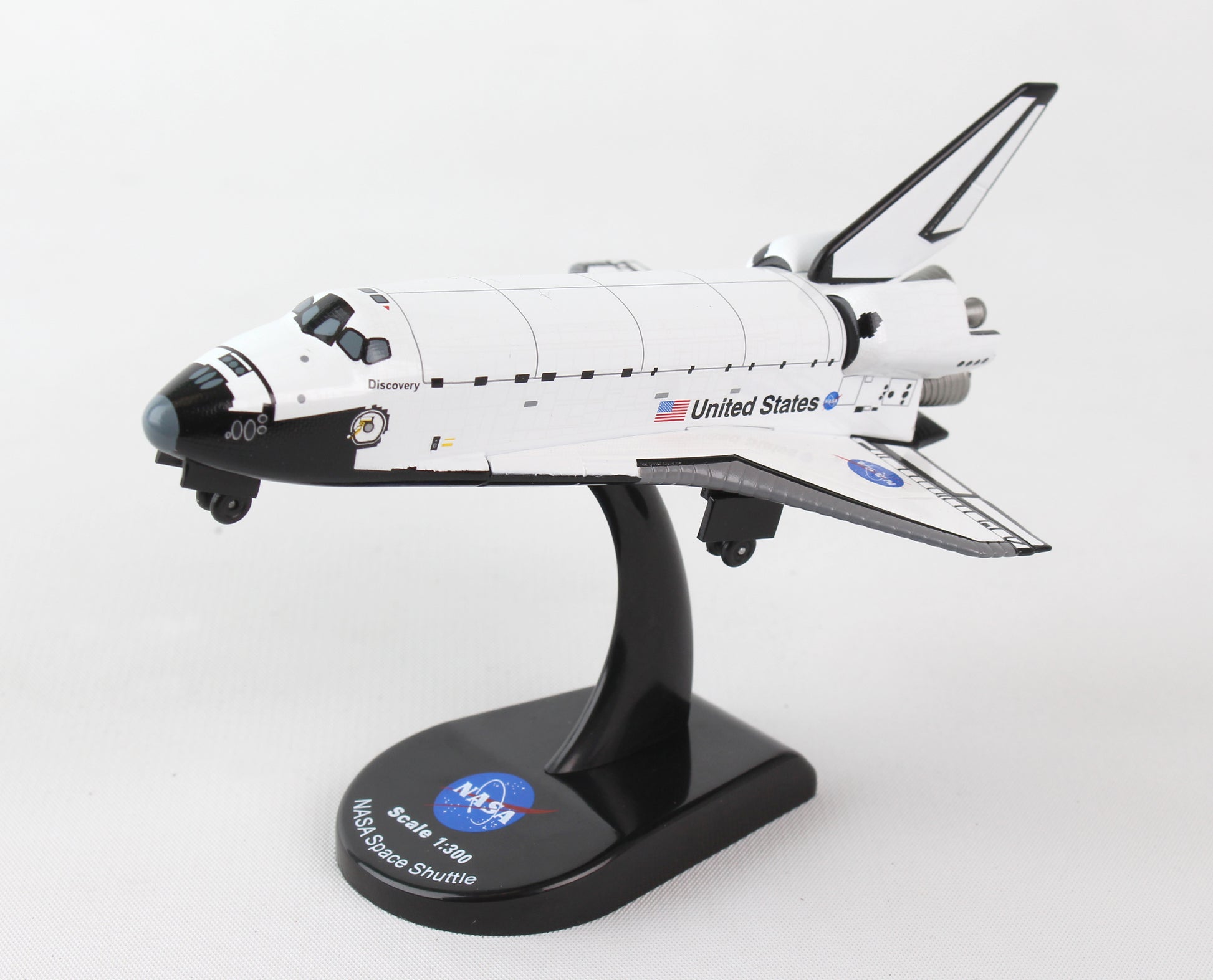 Planes PS5823-2 Space Shuttle Discovery 1/300