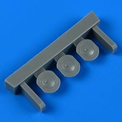 Quickboost 49003 1/48 IA58 Pucara Fuel Pump Cover for KIN