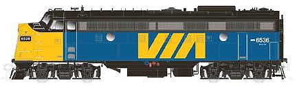 Rapido Trains 220580 HO Scale GMDD FP9A - LokSound and DCC - True North -- VIA Rail Canada 6540 (blue, yellow, black)