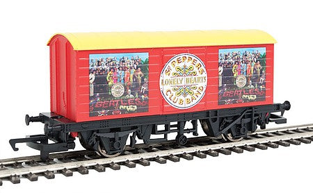 Rivarossi R60008 HO Scale 4-Axle European Boxcar - OO Scale for HO Track, NEM Couplers - Ready to Run -- Beatles "Sgt. Pepper's Lonely Hearts Club Band" (Full Color)