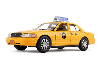 Realtoy 73337 1/24 New York City Taxi (9") (Die Cast)